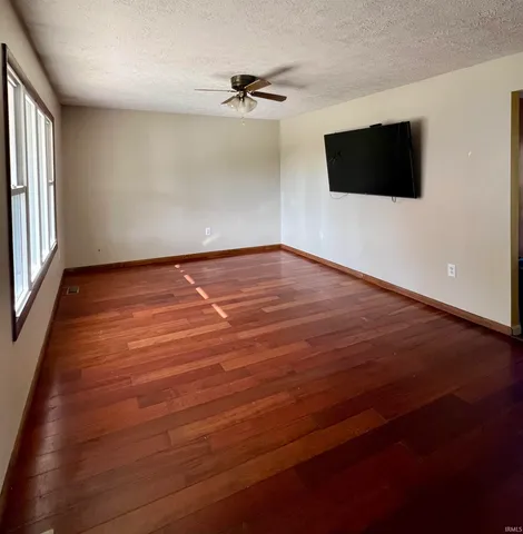 $217,900 | 1026 East Indian Trail Road, Paoli, IN 47454