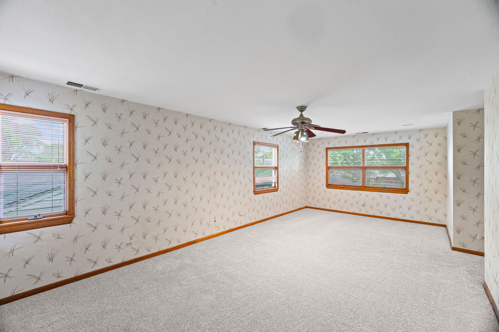 340 Romona Road Wilmette, IL 60091 - Photo 15 of 35