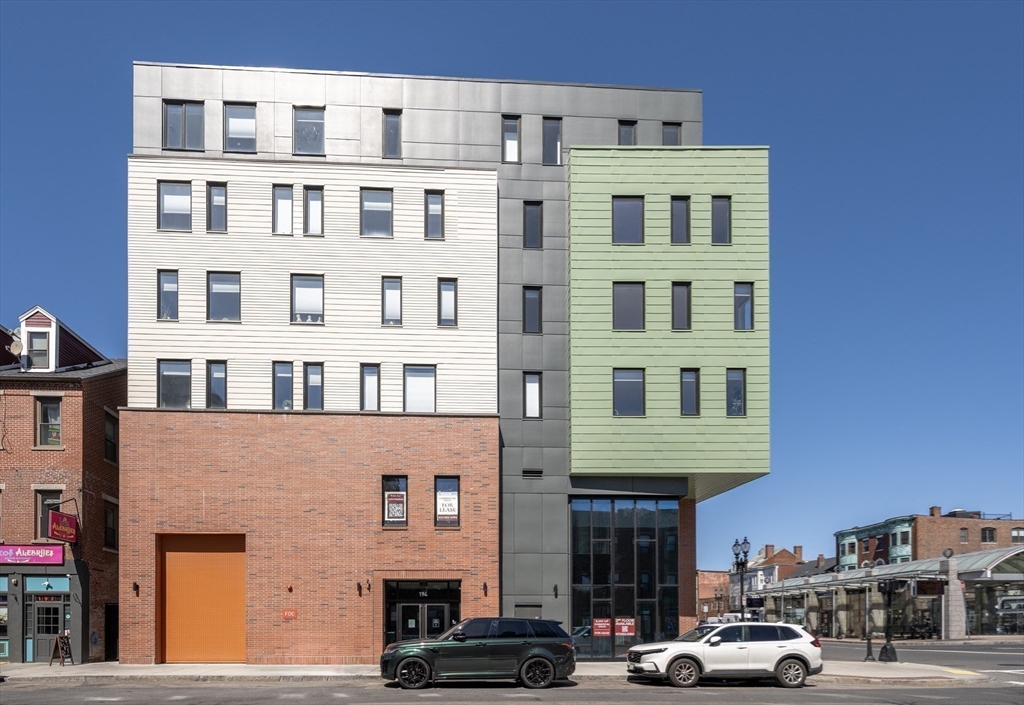 2 Maverick Square, Unit 402 Boston, MA 02128 - Photo 17 of 18