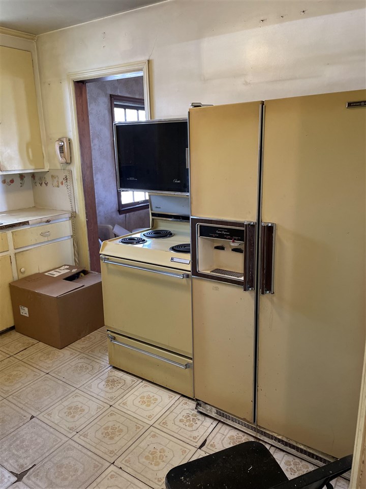 40540 Mound Road Sterling Heights, MI 48310 - Photo 10 of 27 50037134-9.JPG