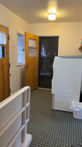 $327,500 | 720 13th Street, Rawlins, WY 82301