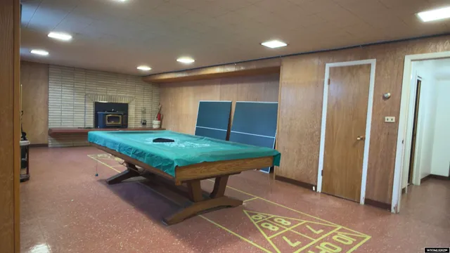 $327,500 | 720 13th Street, Rawlins, WY 82301