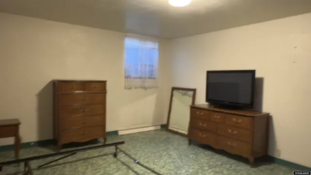 $327,500 | 720 13th Street, Rawlins, WY 82301