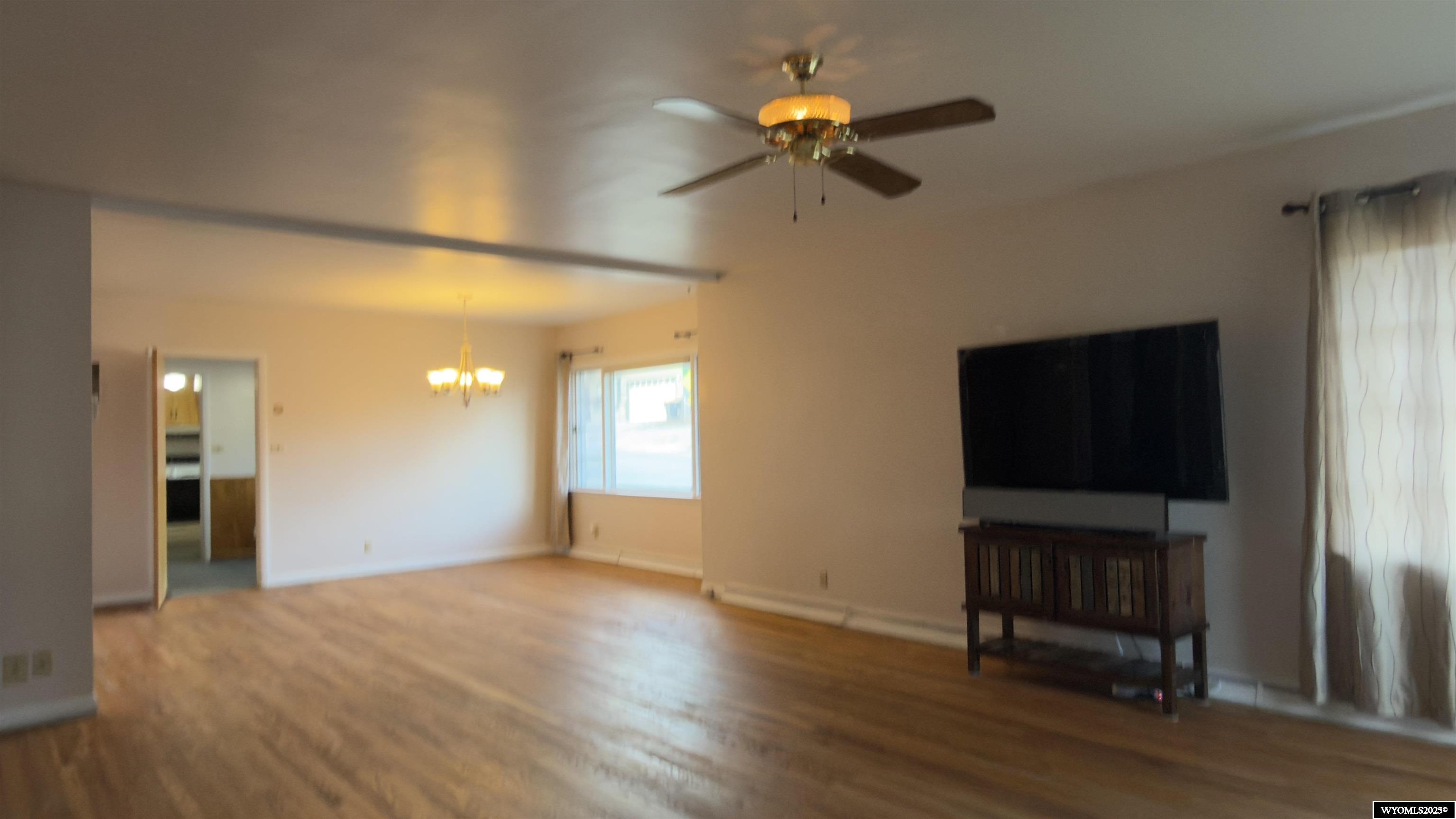 720 13th Street Rawlins, WY 82301 - Photo 5 of 37