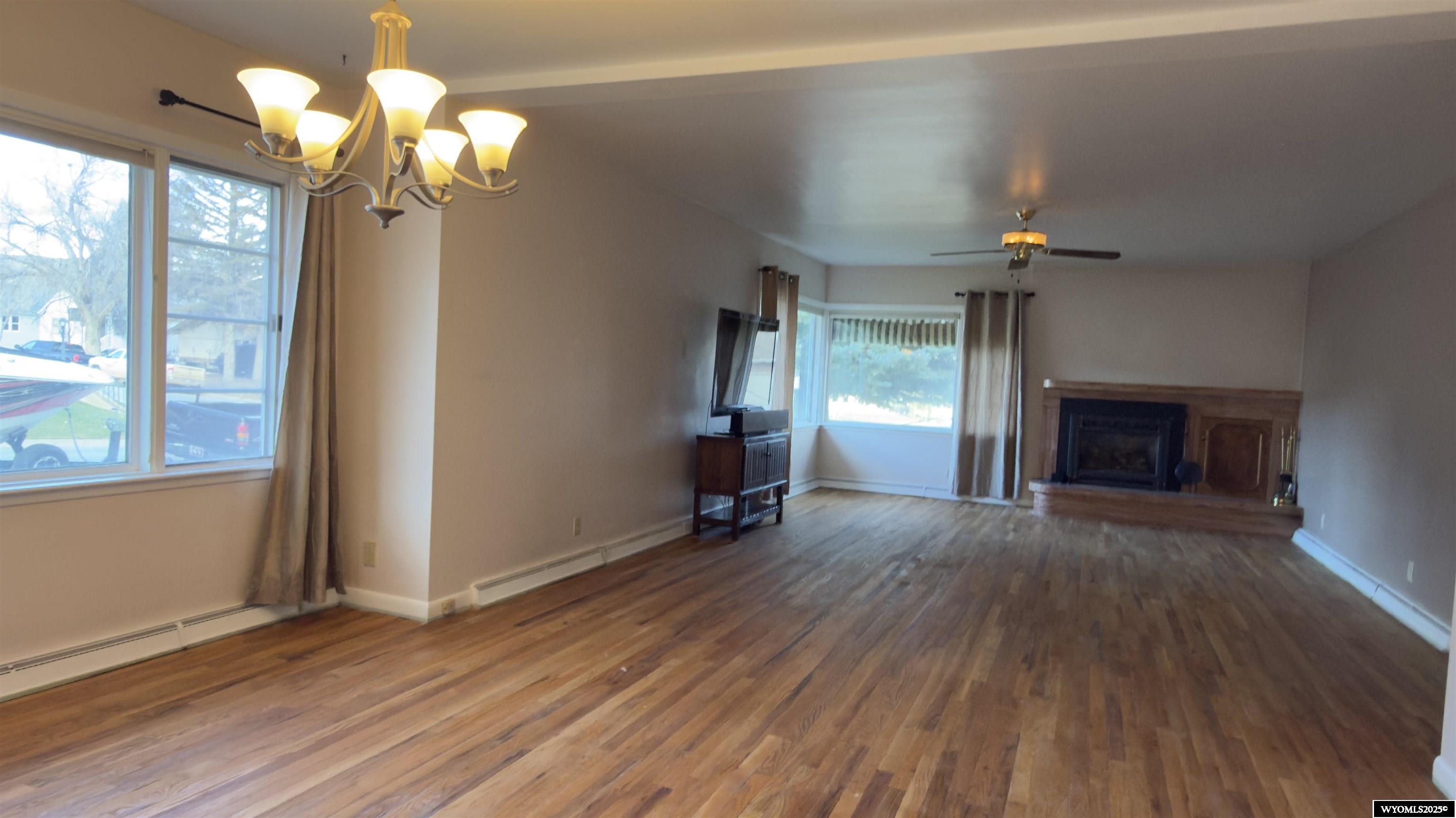 720 13th Street Rawlins, WY 82301 - Photo 6 of 37