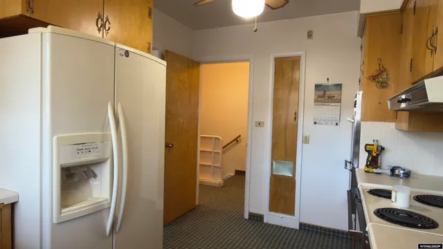 $327,500 | 720 13th Street, Rawlins, WY 82301