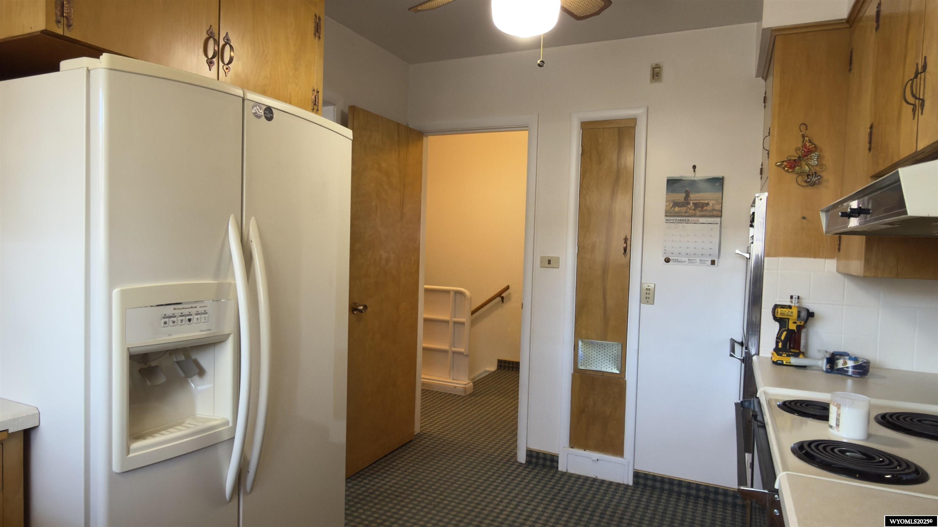 720 13th Street Rawlins, WY 82301 - Photo 8 of 37