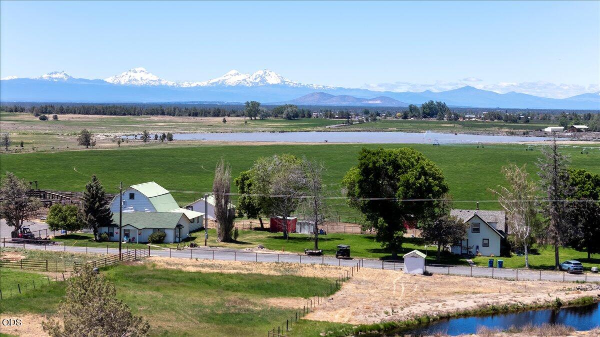 10410 Southwest Houston Lake Road Powell Butte, OR 97753 - Photo 2 of 92
