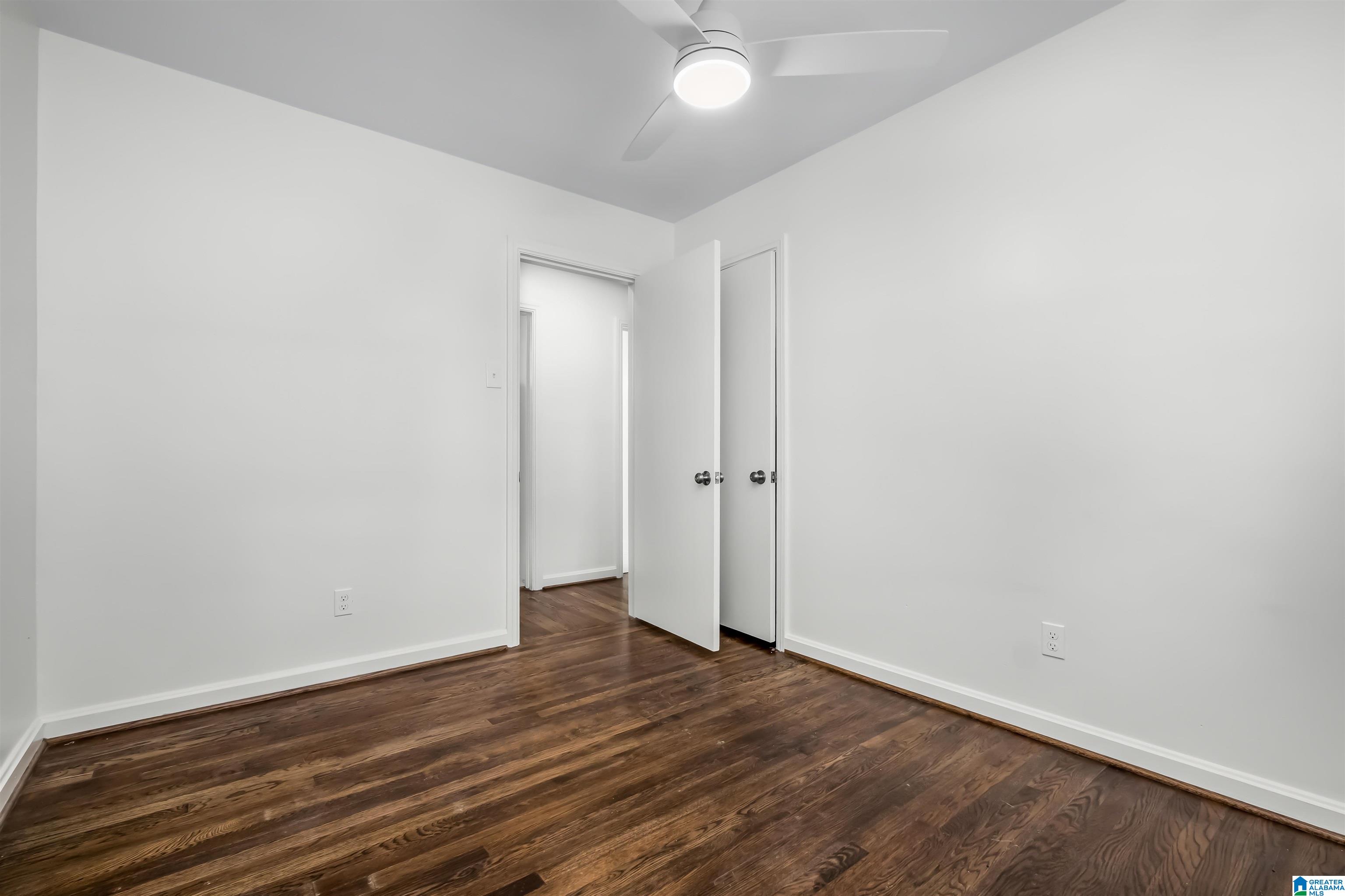 1529 Shades Crest Road Birmingham, AL 35226 - Photo 13 of 30
