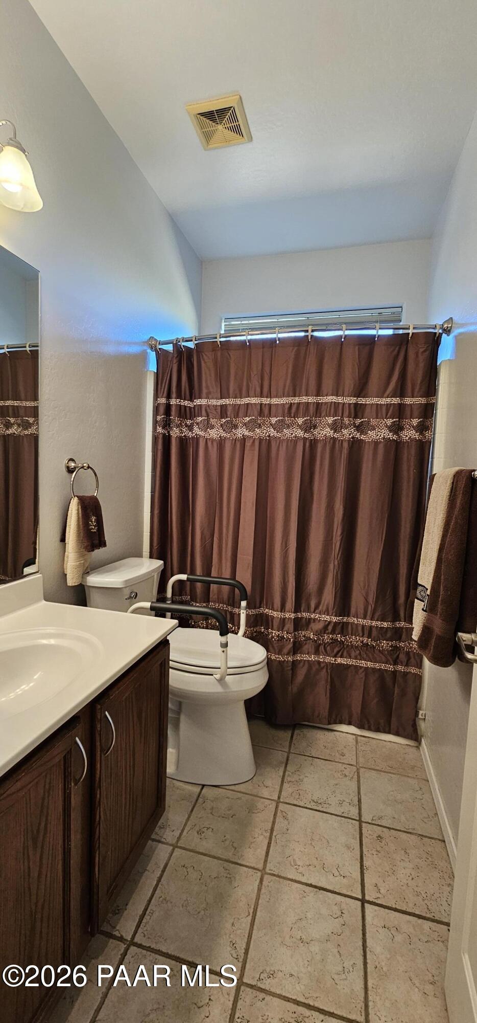 7534 Dusty Boot Road Prescott Valley, AZ 86315 - Photo 18 of 30 Guest Bath