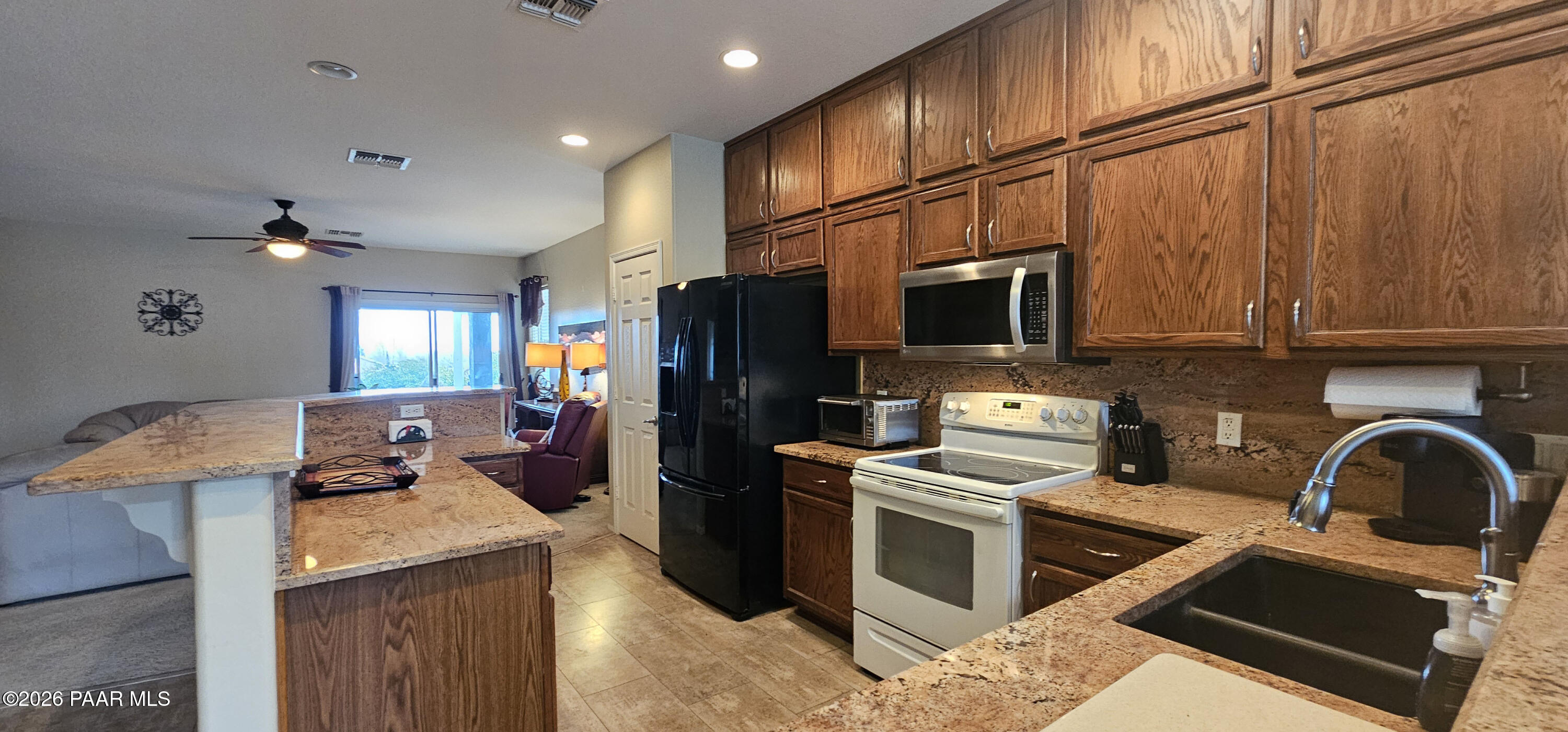 7534 Dusty Boot Road Prescott Valley, AZ 86315 - Photo 5 of 30 Kitchen