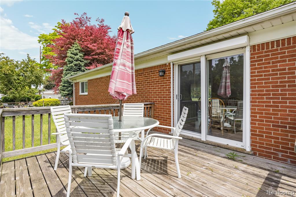 14743 Newburgh Road Livonia, MI 48154 - Photo 42 of 48