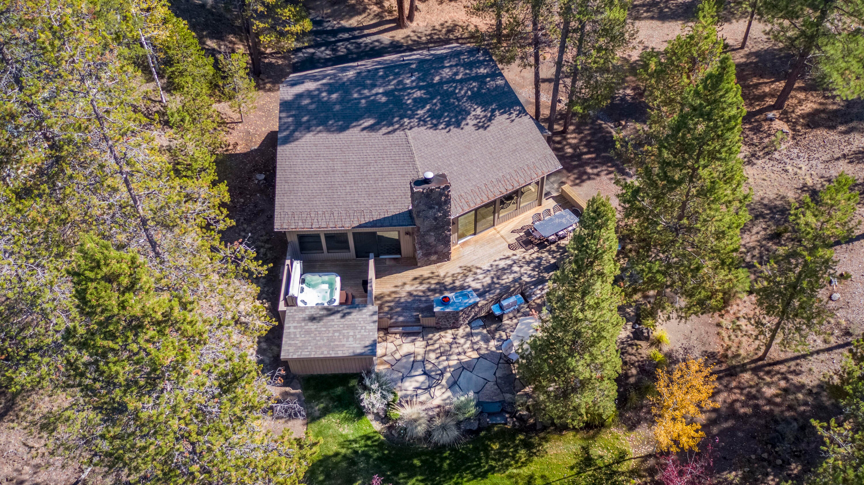 17905 Rhododendron Lane Sunriver, OR 97707 - Photo 5 of 39 05 (3)