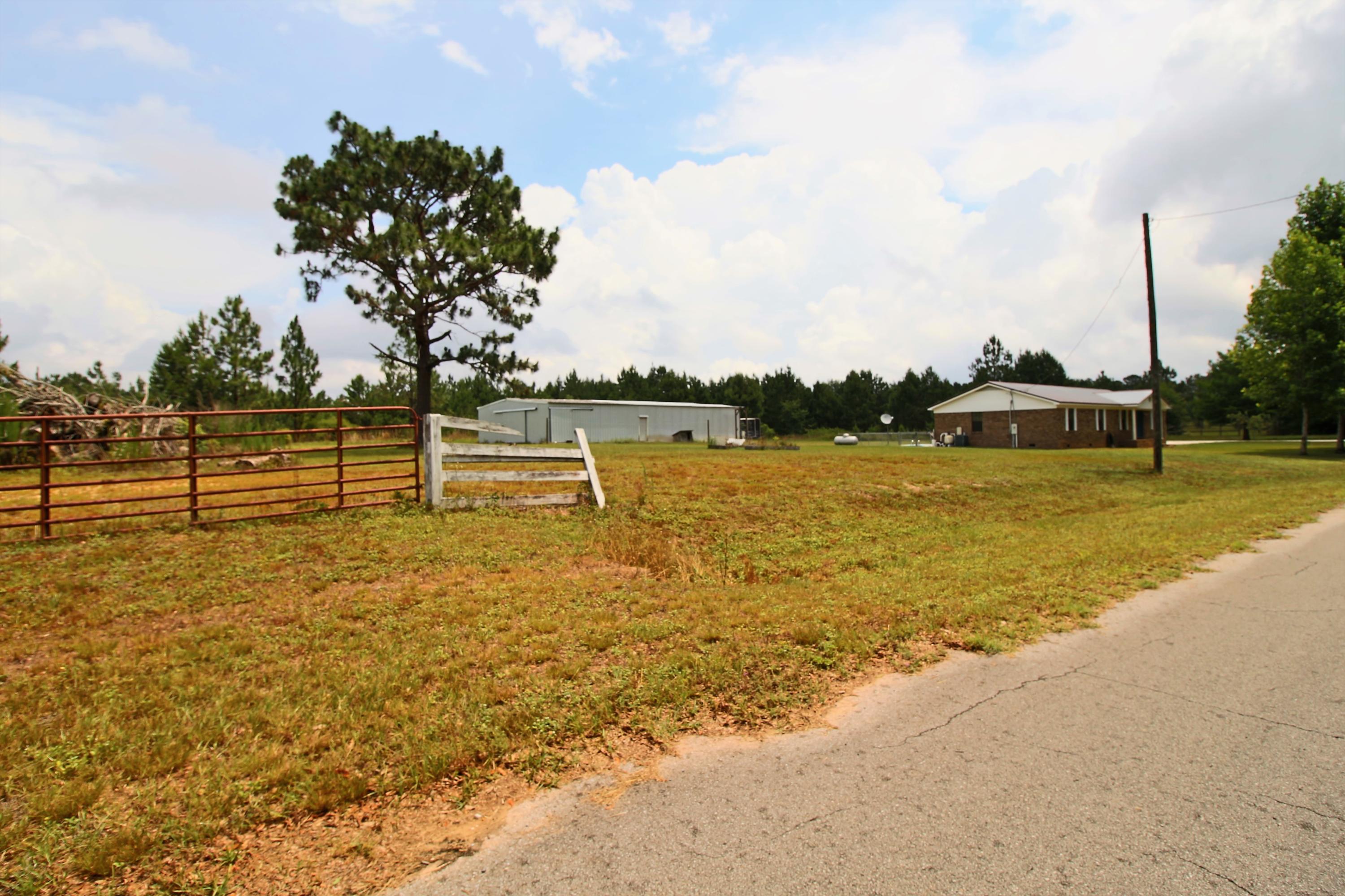 6282 Holloway Road Baker, FL 32531 - Photo 8 of 59 Gallery Image 8