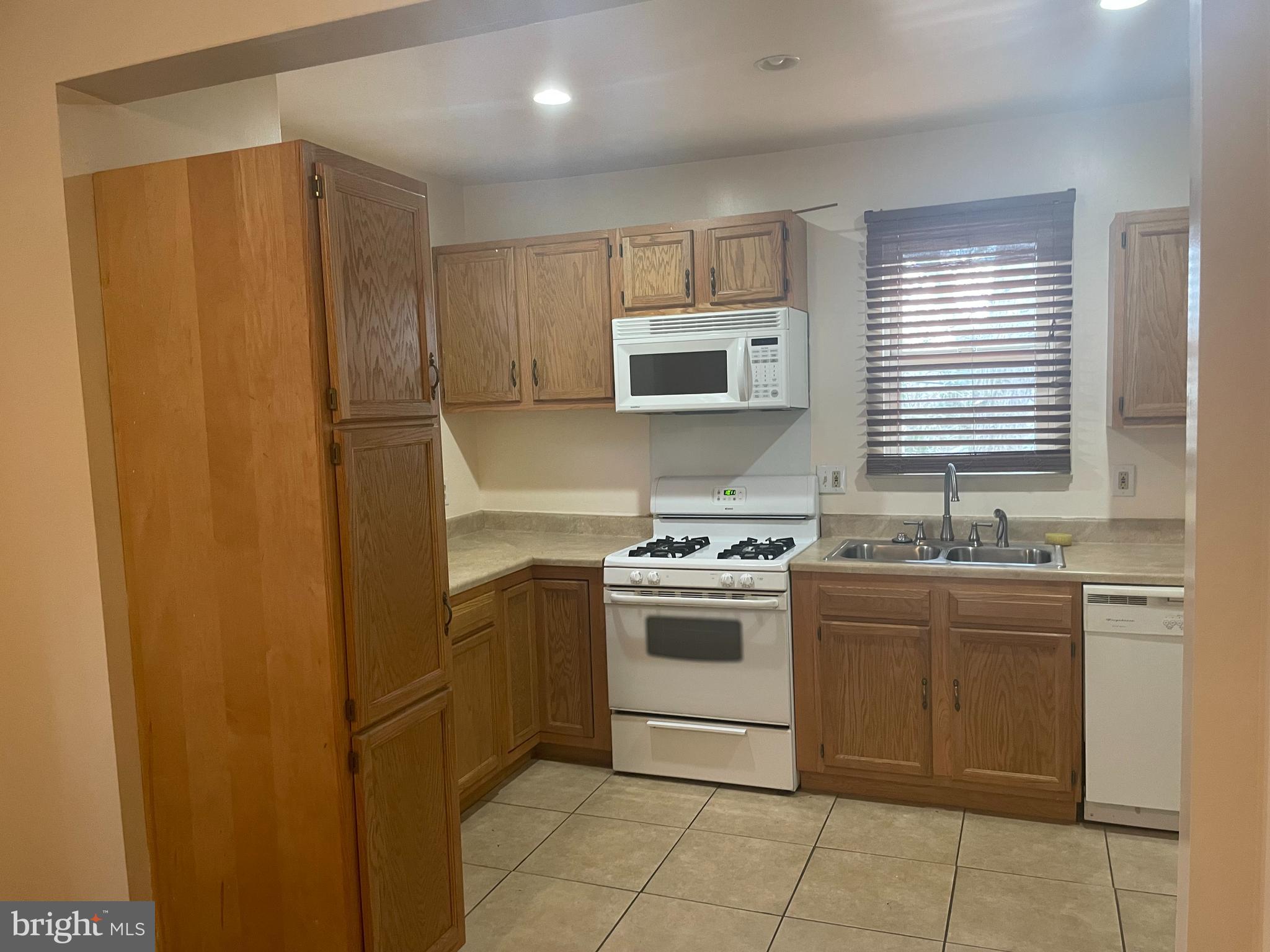 3209 Beverly Road Baltimore, MD 21214 - Photo 7 of 20 Gallery Image 7
