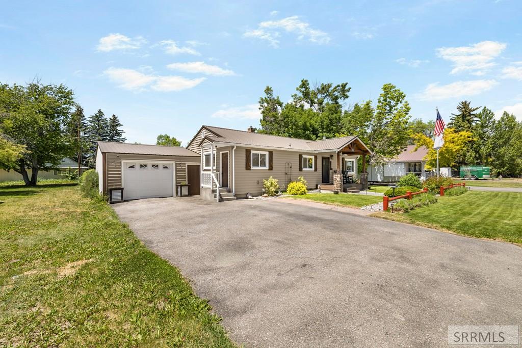 525 1st Street East Ririe, ID 83443 - Photo 4 of 30