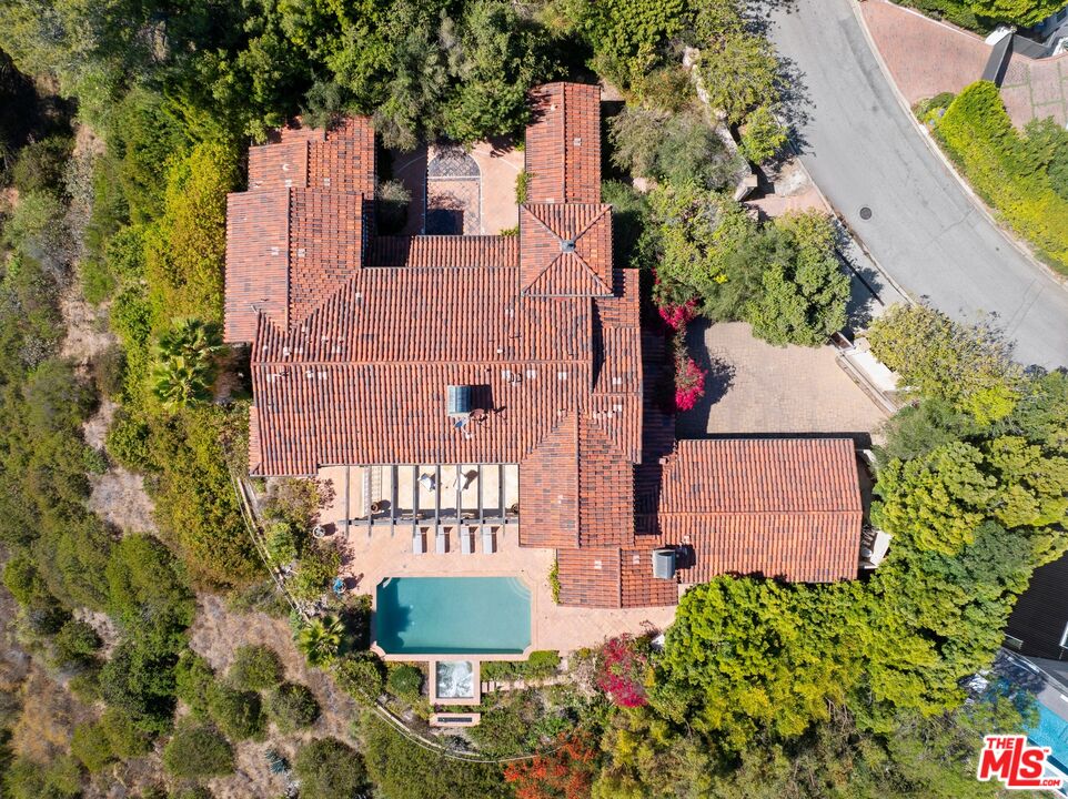 1111 Stradella Road Los Angeles, CA 90077 - Photo 37 of 37