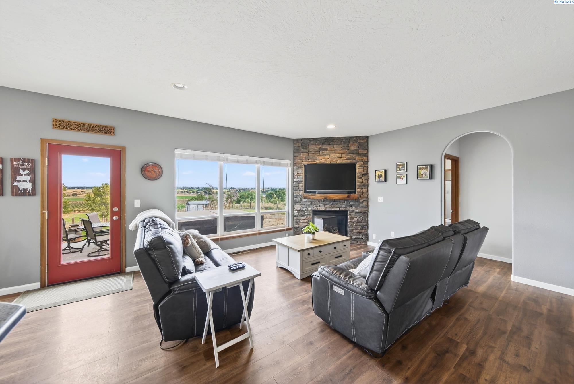 315 Wells Gap Road Prosser, WA 99350 - Photo 6 of 47 Gallery Image 6