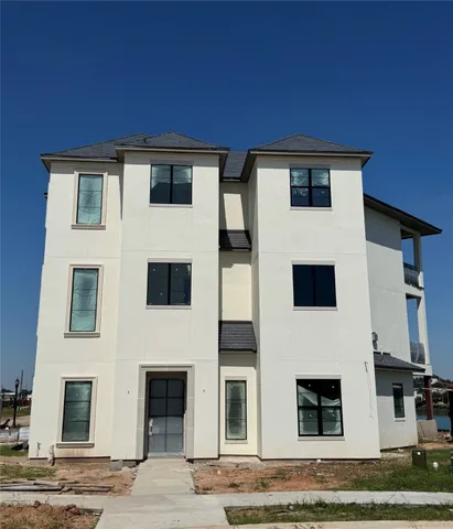 a view of a large white building