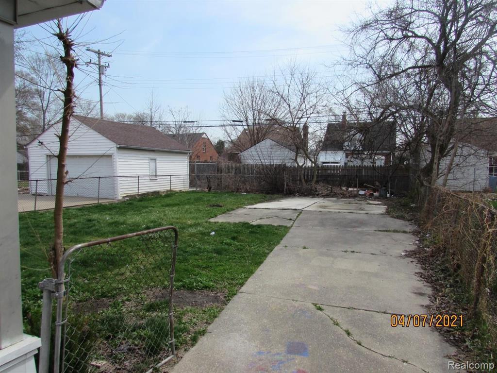 12660 Riad Street Detroit, MI 48224 - Photo 5 of 40