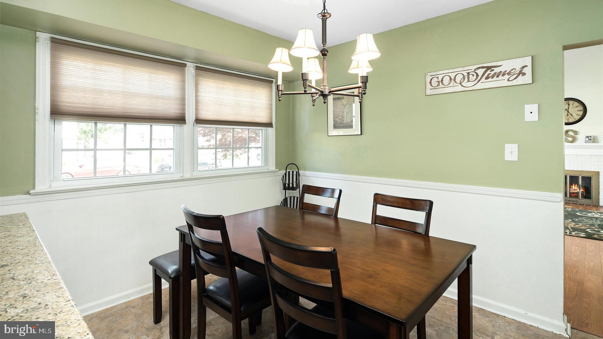 7 Constance Drive Hamilton, NJ 08620 - Photo 11 of 32