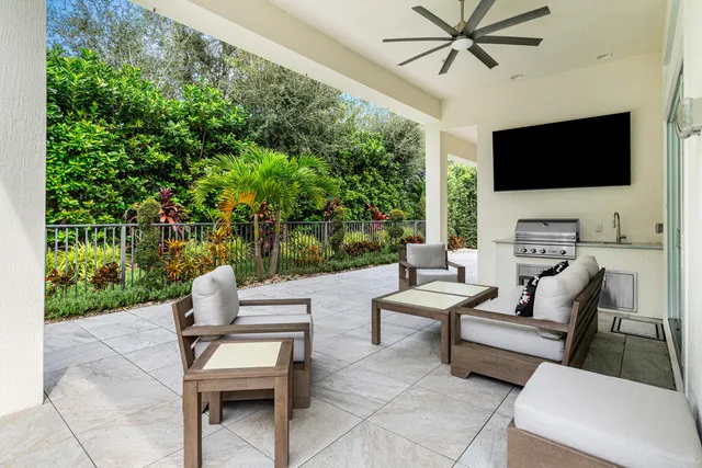 $2,295,000 | 6373 Montesito Street, Boca Raton, FL 33496