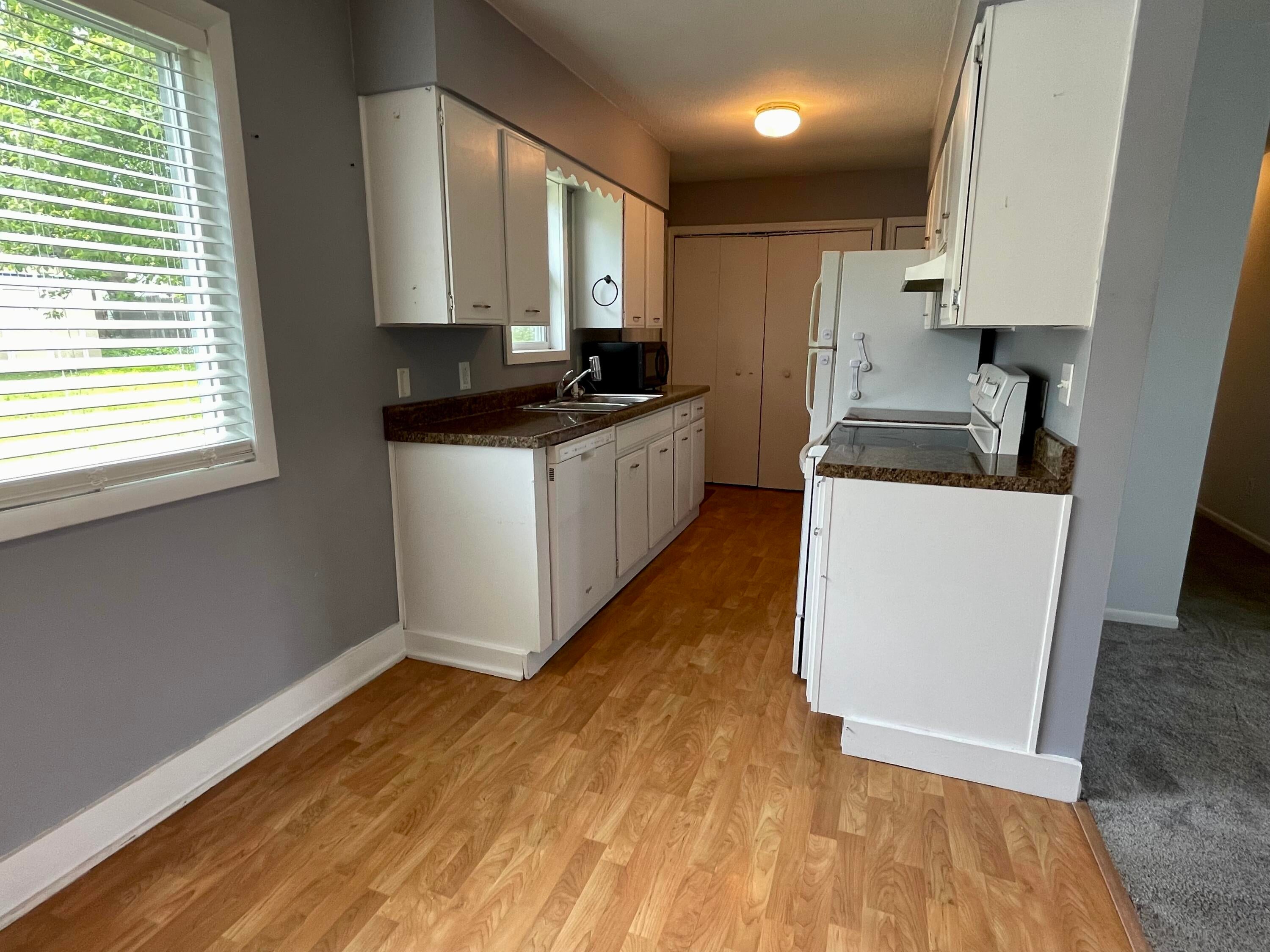 113 North Street Cheboygan, MI 49721 - Photo 9 of 22 Gallery Image 9