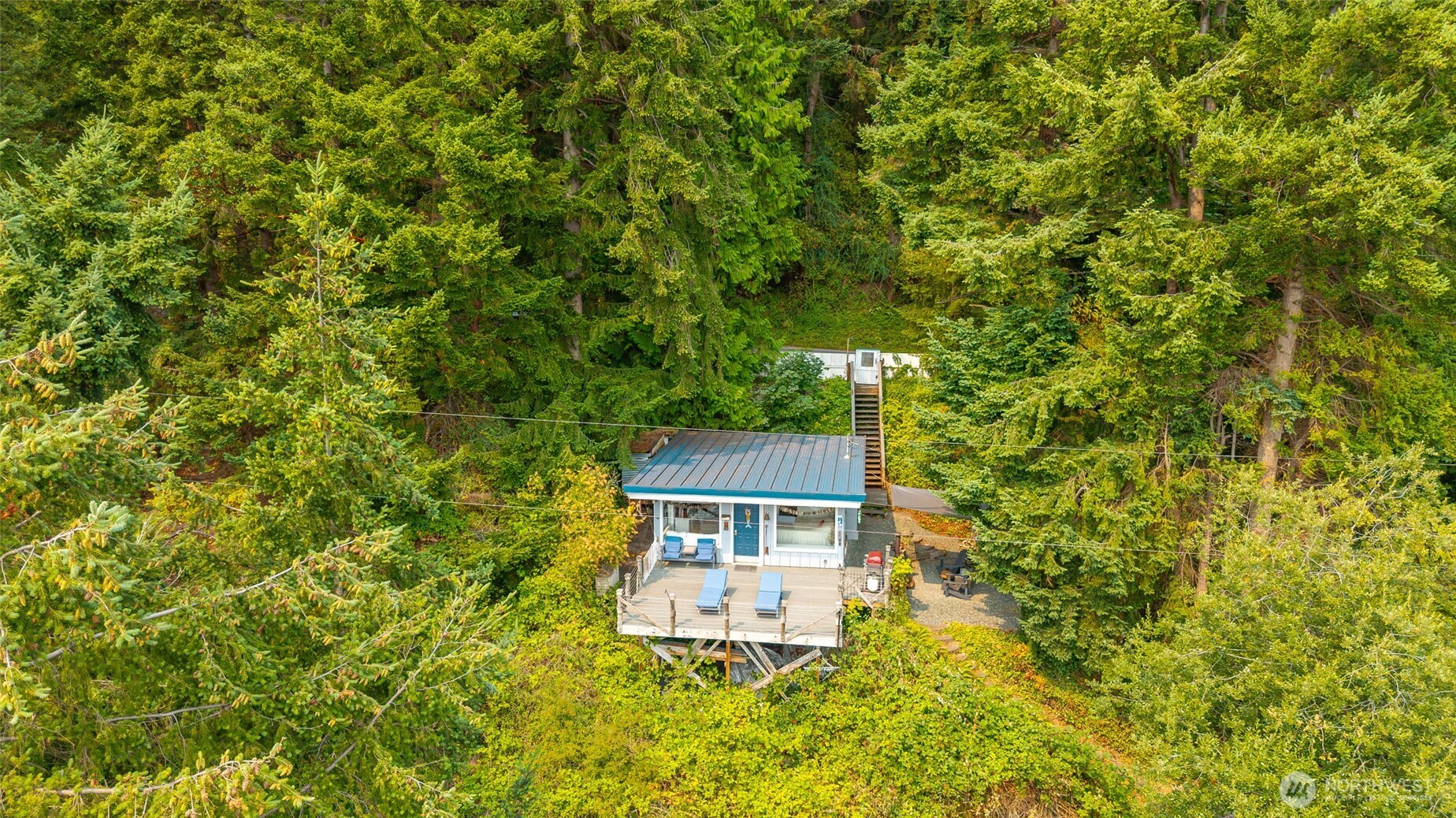8343 B South Franklin Road Clinton, WA 98236 - Photo 34 of 37 Gallery Image 34