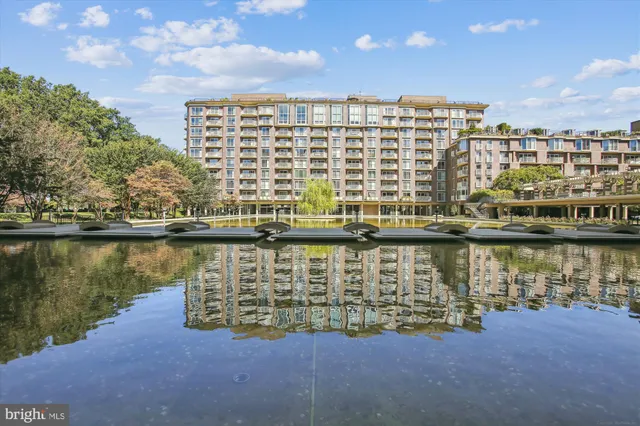 $409,900 | 560 N Street Southwest, Unit N803, Washington, DC 20024