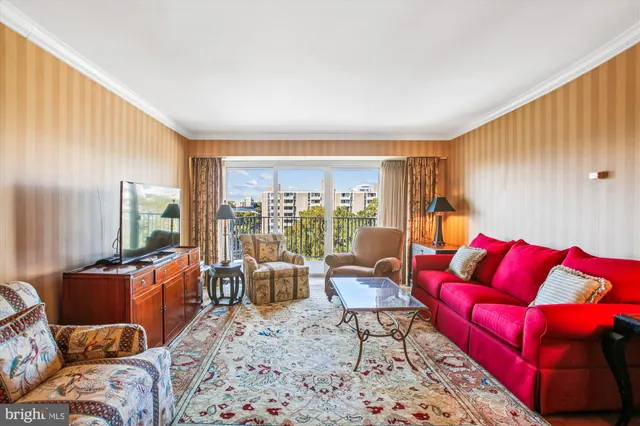 $409,900 | 560 N Street Southwest, Unit N803, Washington, DC 20024