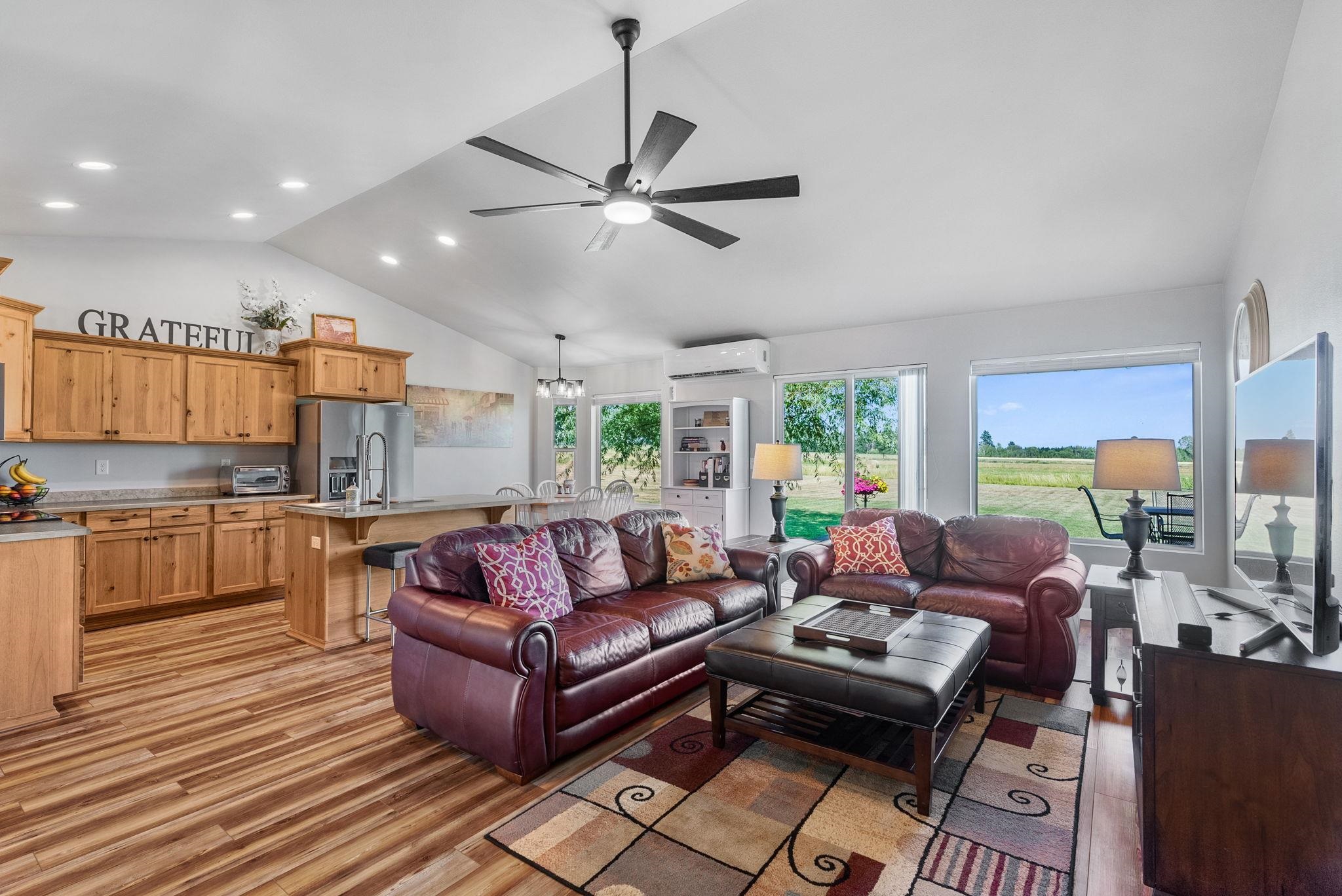 5011 Mason Road Clayton, WA 99110 - Photo 4 of 34