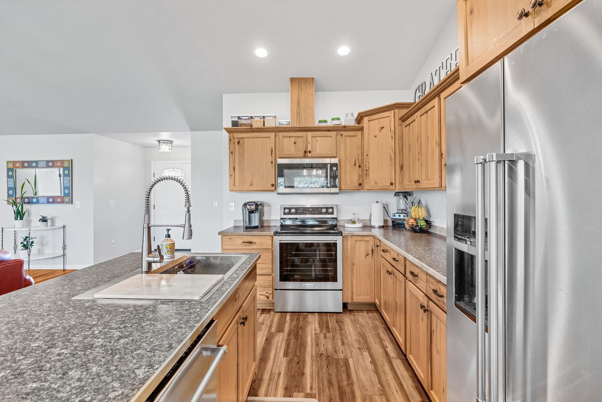 5011 Mason Road Clayton, WA 99110 - Photo 8 of 34