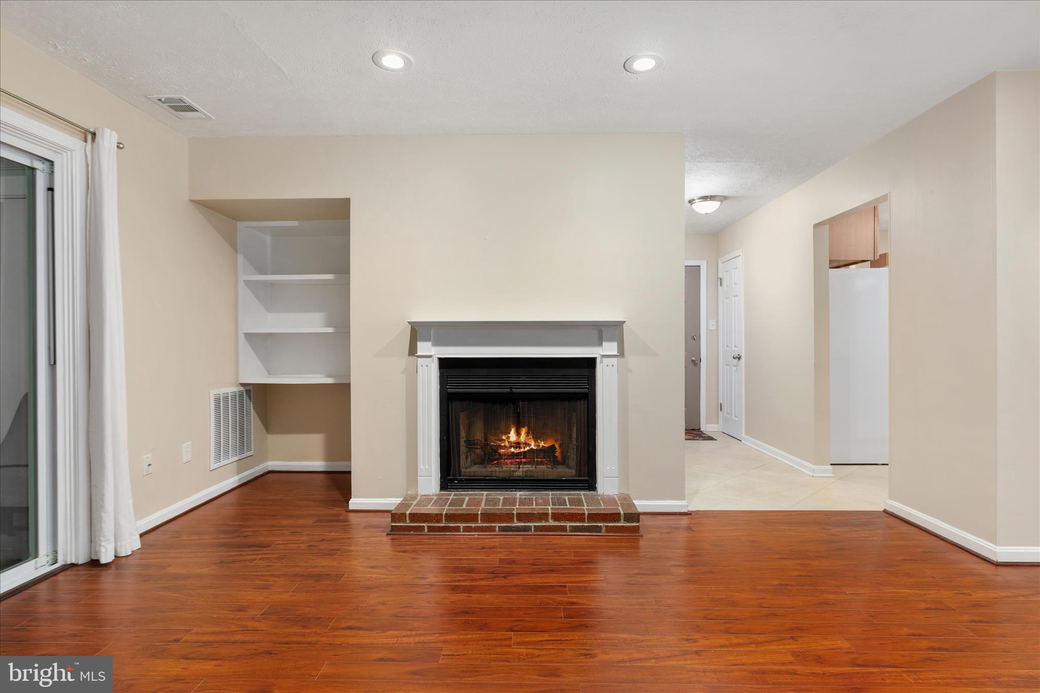 10110 Oakton Terrace Road, Unit 10110 Oakton, VA 22124 - Photo 15 of 27