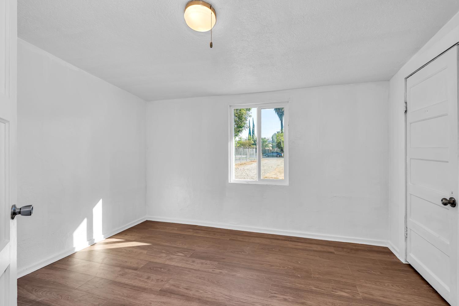 710 South G Street Madera, CA 93637 - Photo 15 of 32