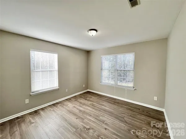 $1,550 | 2901 Iron Gate Lane, Charlotte, NC 28212