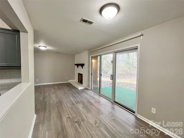 $1,550 | 2901 Iron Gate Lane, Charlotte, NC 28212