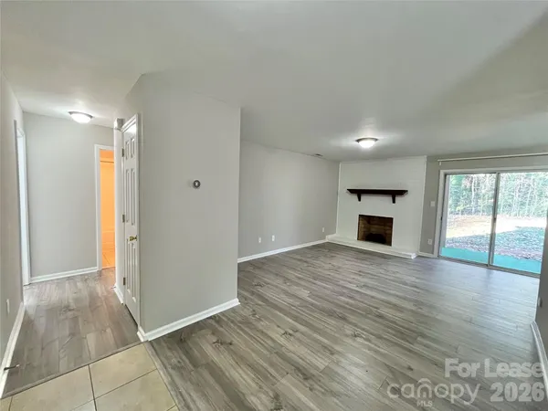 $1,550 | 2901 Iron Gate Lane, Charlotte, NC 28212