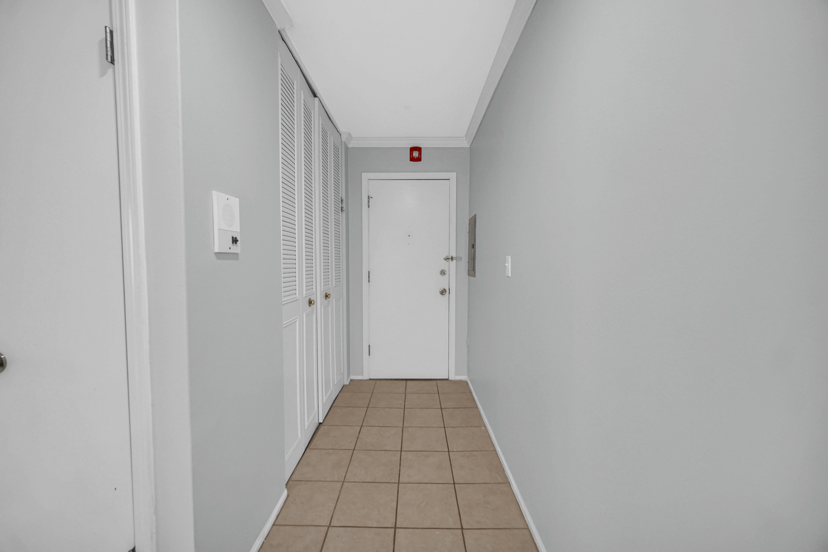 2407 South Goebbert Road, Unit 201 Arlington Heights, IL 60005 - Photo 18 of 22