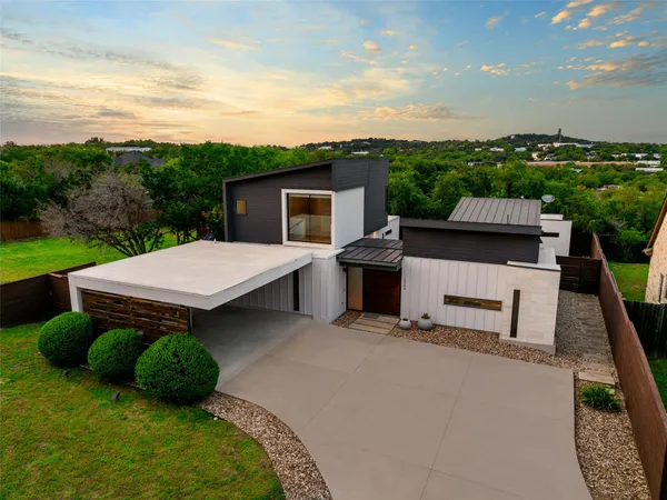 $989,999 | 15206 General Williamson Drive, Austin, TX 78734