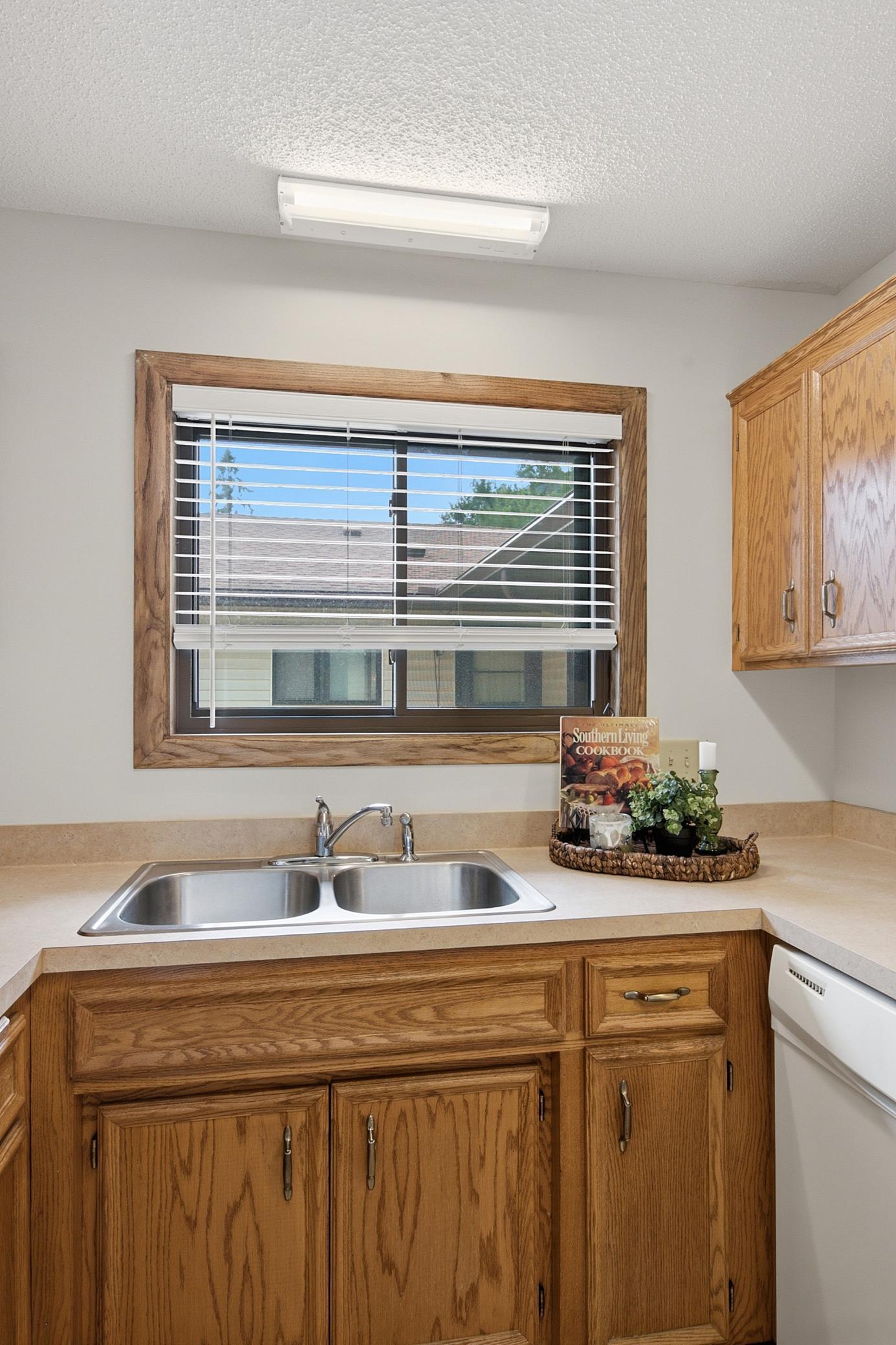 8564 134th Street West Apple Valley, MN 55124 - Photo 10 of 32 Gallery Image 10