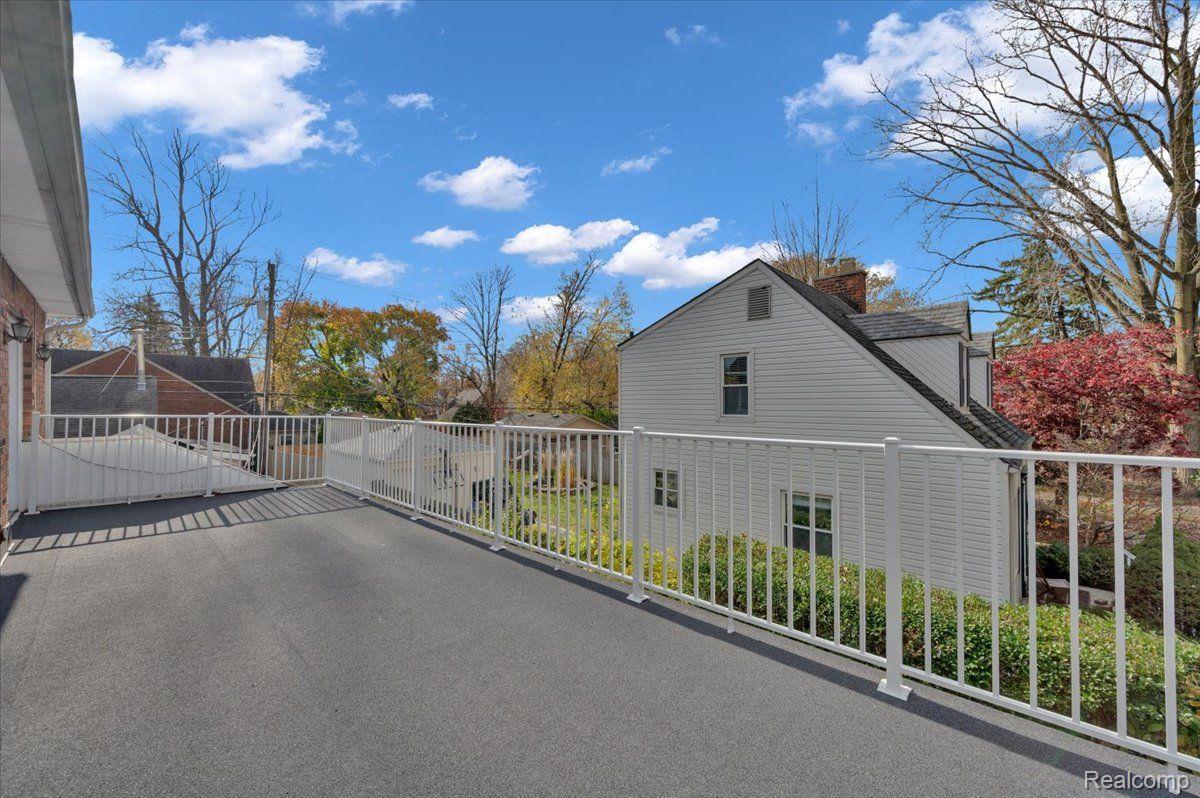 20779 Marter Road Grosse Pointe, MI 48236 - Photo 38 of 39 Gallery Image 38