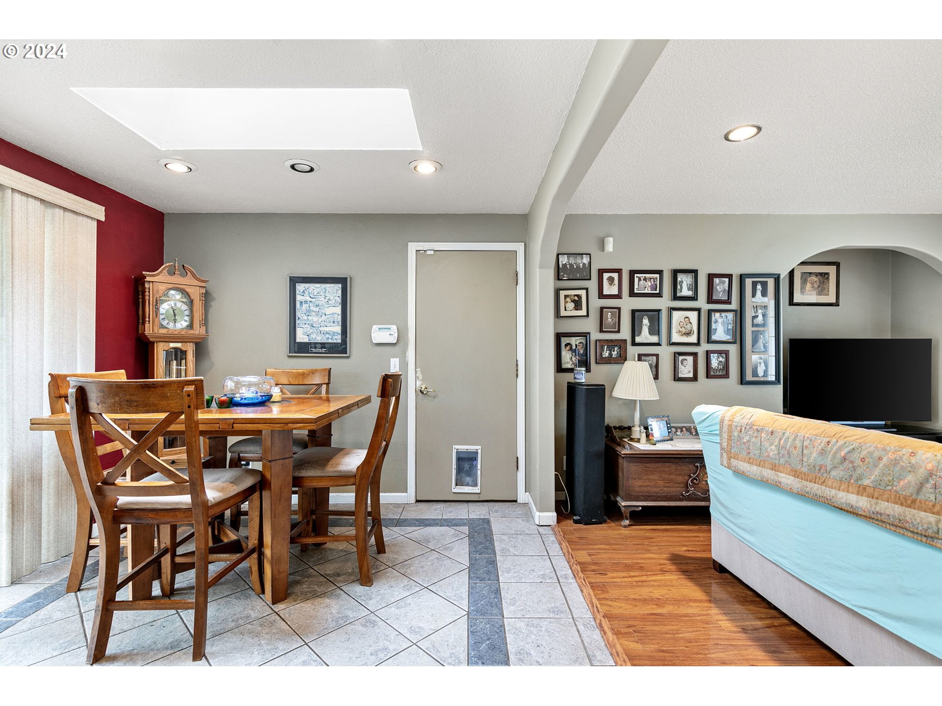 2990 Hyacinth Street Eugene, OR 97404 - Photo 29 of 47 a view of a dining room with furniture