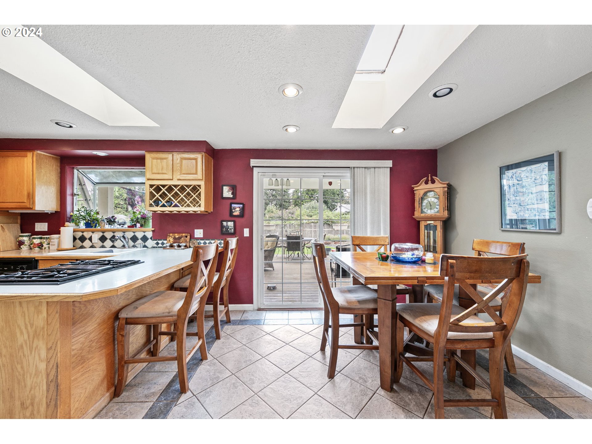 2990 Hyacinth Street Eugene, OR 97404 - Photo 30 of 47 a view of a dining room with furniture and a large window