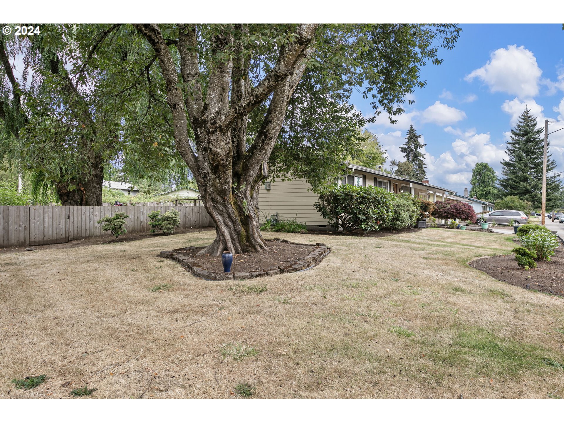2990 Hyacinth Street Eugene, OR 97404 - Photo 47 of 47 a view of outdoor space and yard
