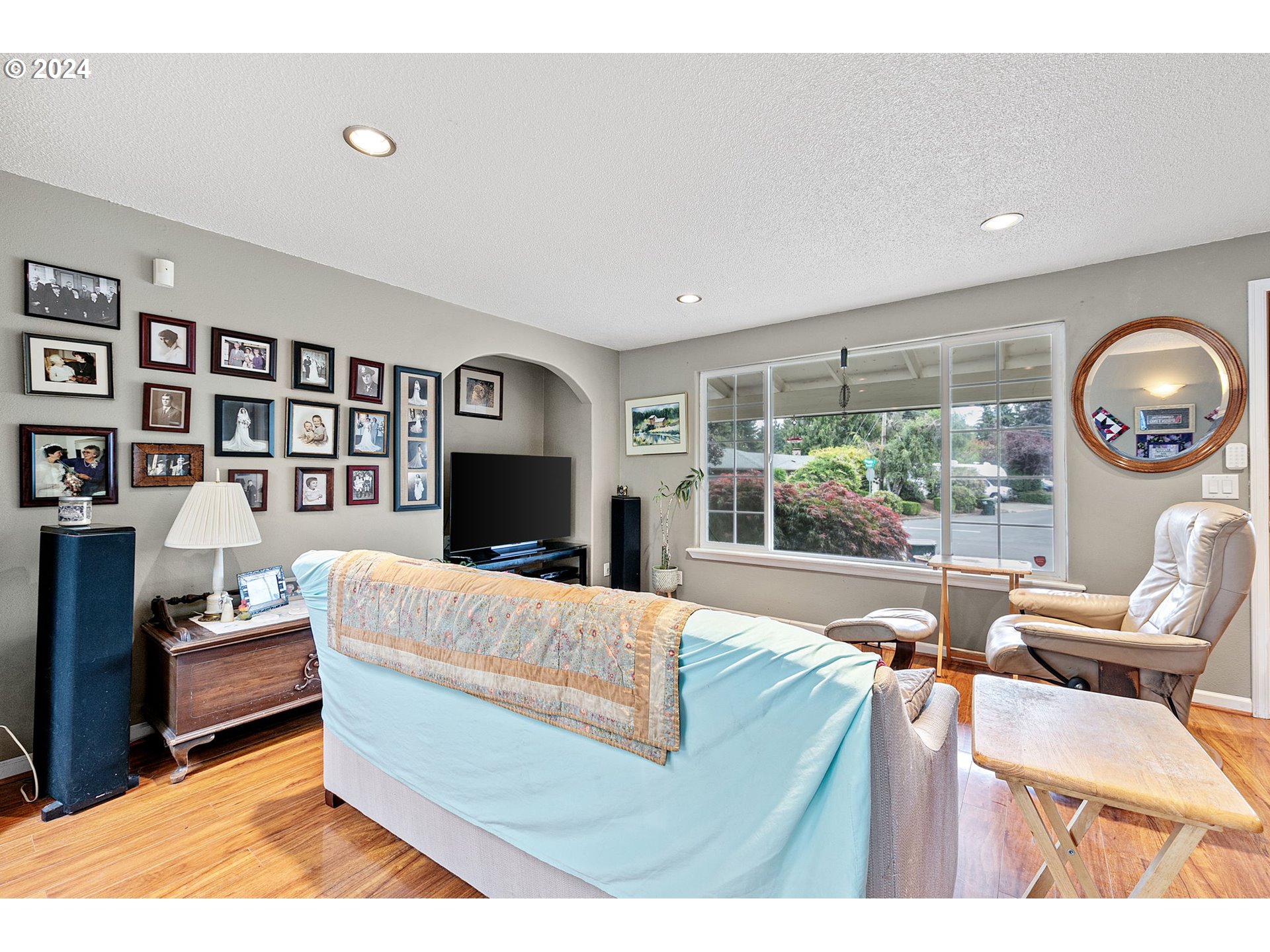 2990 Hyacinth Street Eugene, OR 97404 - Photo 9 of 47 a living room with furniture and a large window