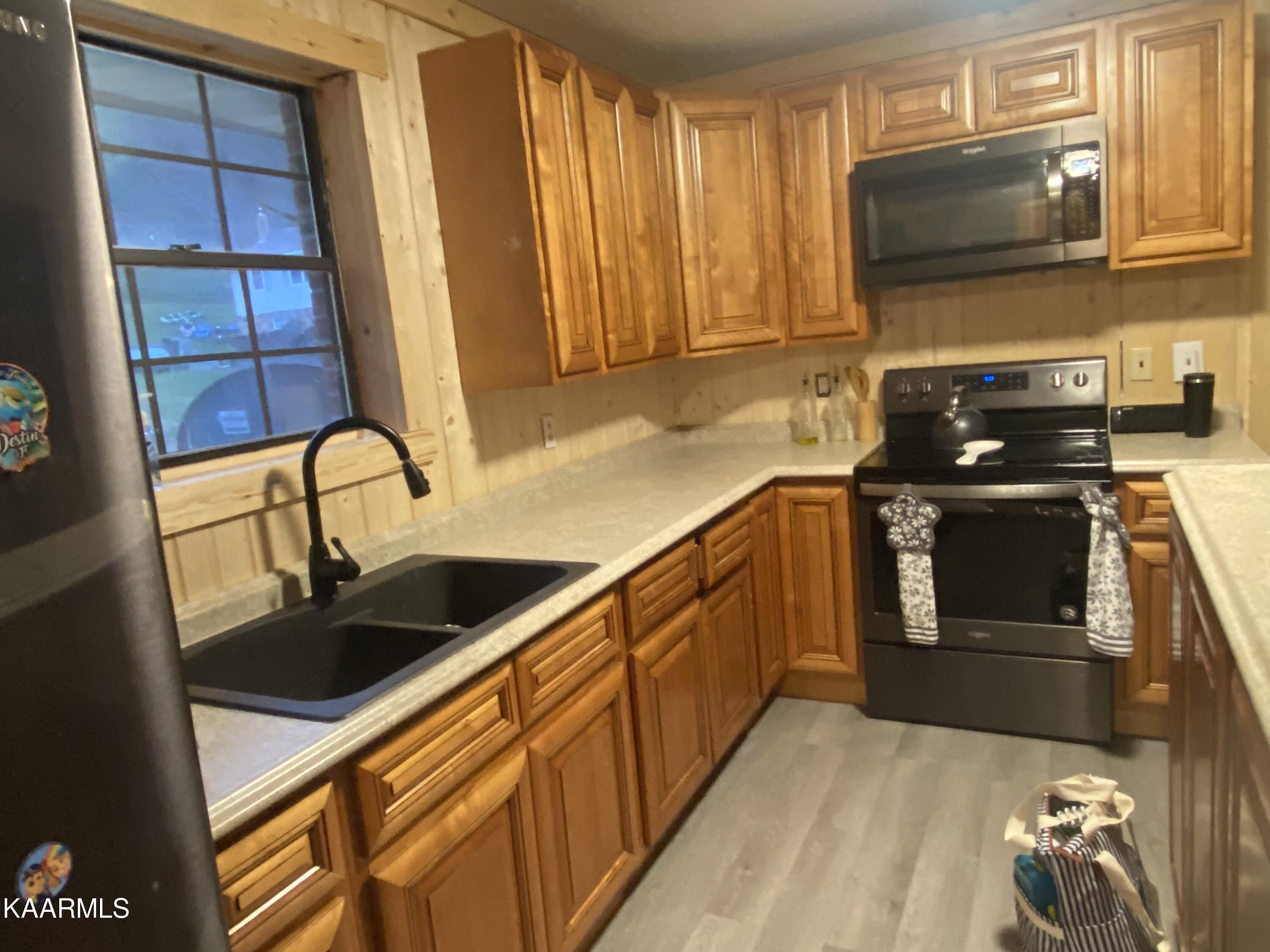 888 Blue Mill Road Del Rio, TN 37727 - Photo 11 of 26 9B68A187-94DF-43A8-9A1B-8290D476D3AC