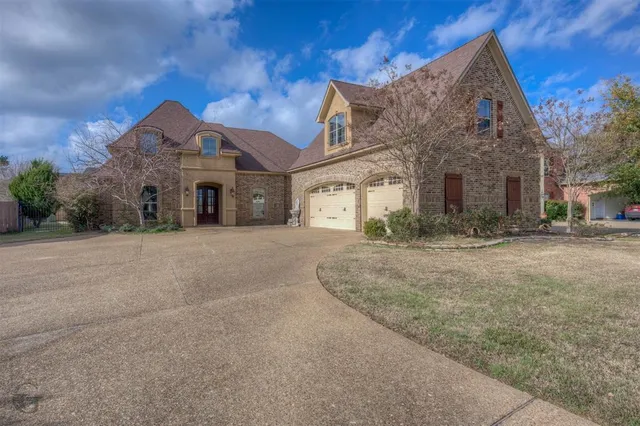 $590,000 | 9572 Rochel Drive, Shreveport, LA 71115