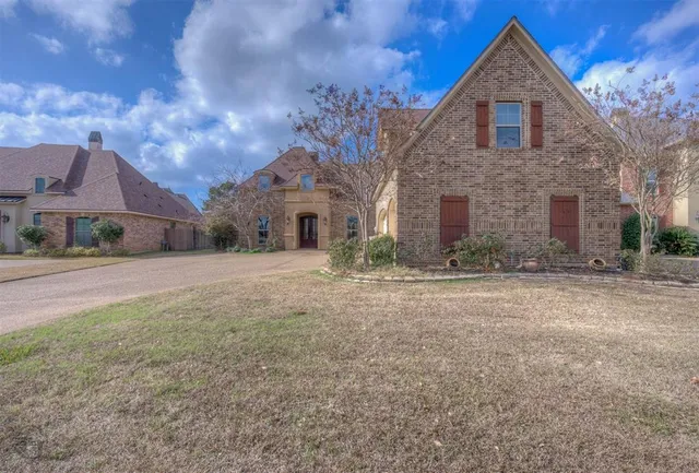 $590,000 | 9572 Rochel Drive, Shreveport, LA 71115