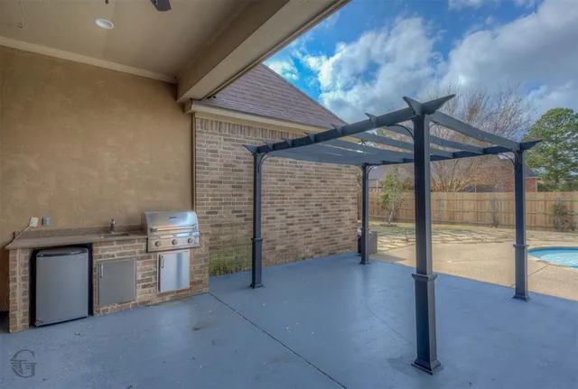 $590,000 | 9572 Rochel Drive, Shreveport, LA 71115