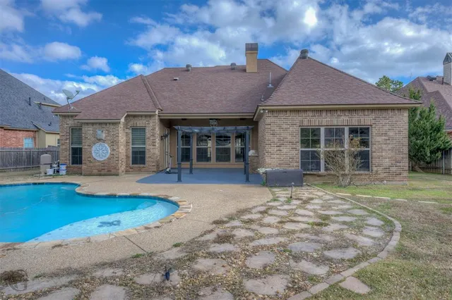 $590,000 | 9572 Rochel Drive, Shreveport, LA 71115